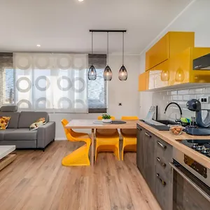 Adastra With Private Parking And Floor Heating Apartment Rijeka