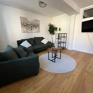  Apartment Traumhafte Business & Relax Direkt Im Stadtkern Oettingens By Elation Homes